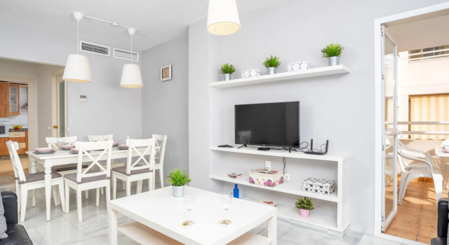 Apartment Loma del Colegial, Забронировать Апартаменты/квартира Отели Торремолинос с парковкой, рядом с Культурный центр им. Пабло Руиса Пикассо, Парковка