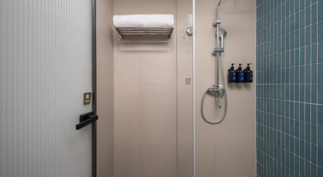 Двухместный номер Standard Holiday Inn Express Qingdao Downtown by IHG