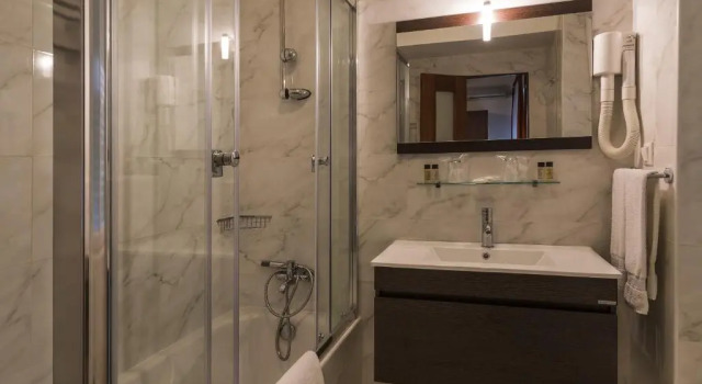 Четырёхместный номер Standard Pao de Acucar Hotel