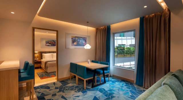 Люкс Holiday Inn Express & Suites Bengaluru Old Madras Road by IHG