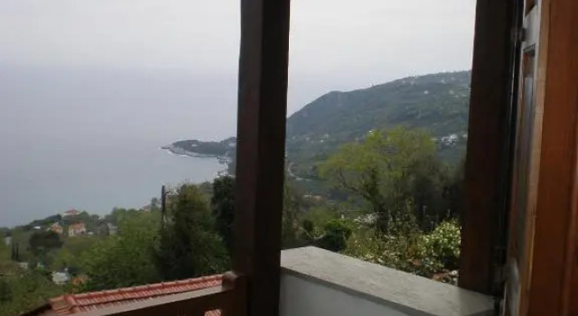 Om Living Pelion, Book Hotel  