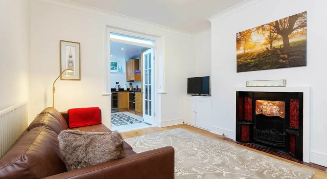 Peaceful in Wimbledon, Забронировать Отель Отели Англии 3 звезды, 3*