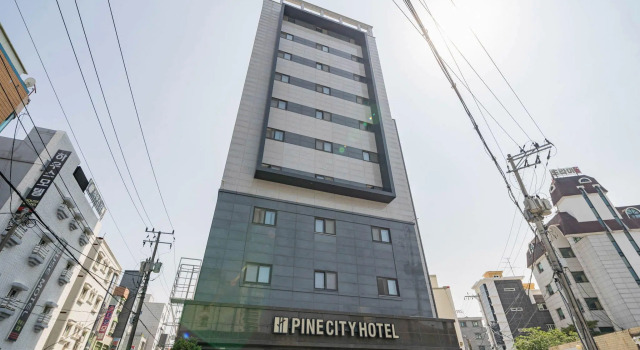 Gangneung Pine City Hotel, Boek Hotel Hotels in Gangwon-Do met parkeren, Parkeren