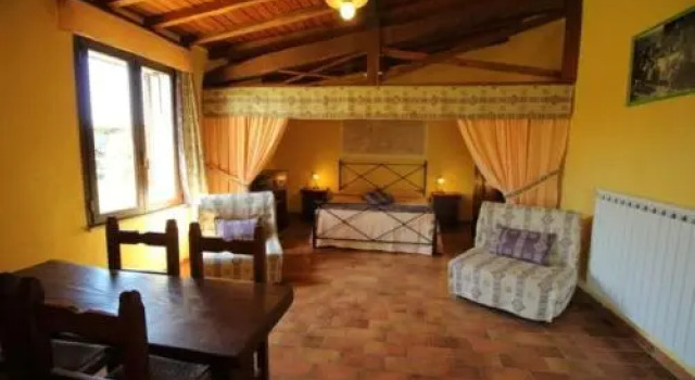Funghi 1, Book Hotel Hotels in Pitigliano with a Pool, Swimming Pool