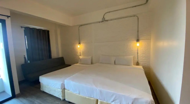 Четырёхместный номер Standard Bangkok Oasis Hotel
