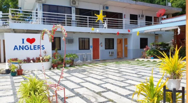 Anglers Hub & Resort Oslob, Prenota Ostello Hotel a Oslob con colazione, Colazione