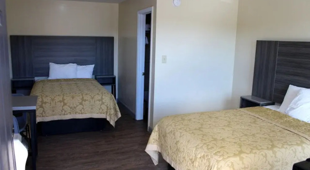 Standard Zimmer Homestead Inn