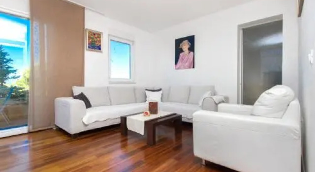 Consuela Apartment