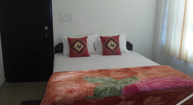 Hotel Vyas & Nirvana Yoga, Rezervovat Hotel Rišikéš Uttarakhand