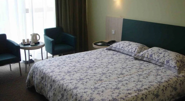 Home Inn Shanghai Stadium Wanping South Road, Varaa Hotelli Xuhui 