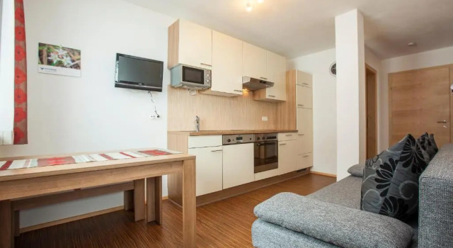 Апартаменты Connys Apartments