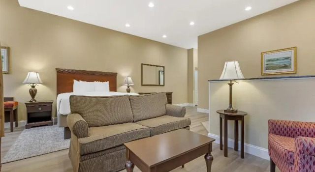 Люкс Best Western PLUS Vineyard Inn and Suites