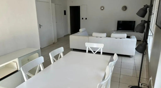 Апартаменты Appartement Lumineux Accor Arena Paris 13