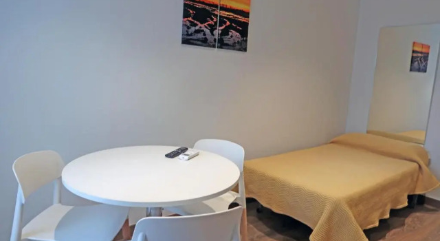 Трёхместный номер Superior Agusti Hostal