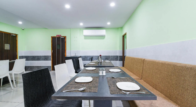 OYO Flagship 74489 Akshaya Heights