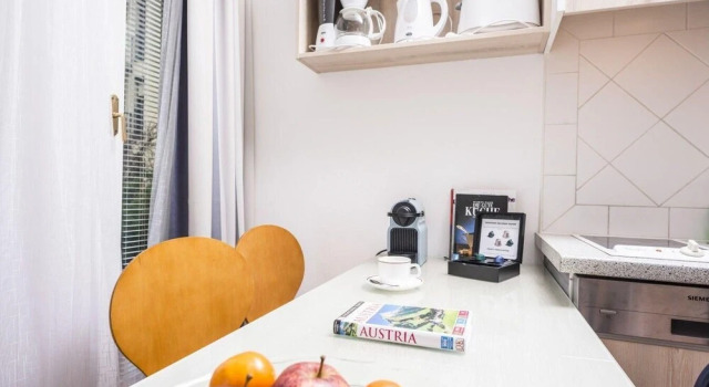 Ruhiges Apartment mit Balkon #r26