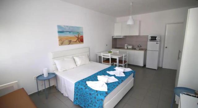 Студия Deluxe с видом на бассейн Lantiana Napa Aparthotel