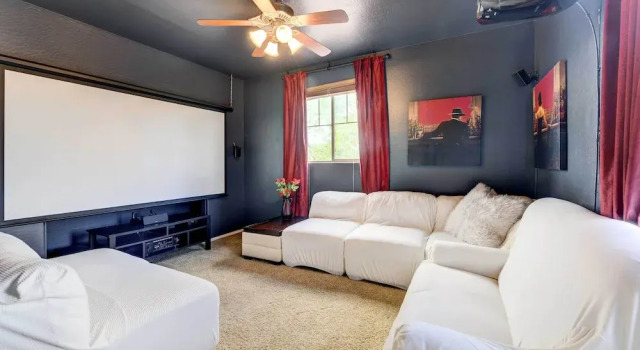 Arizona Vacation Rental w/ Private Outdoor Pool, Book Feriehus Sommerhuse i Maricopa, Hytte
