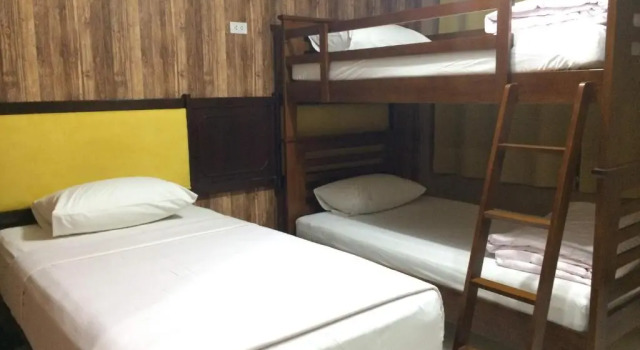 Трёхместный номер Standard Changpuak Hotel