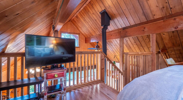 Апартаменты The Tree House Cottage