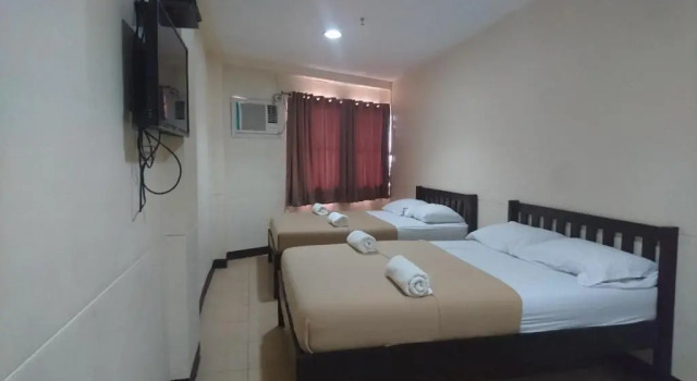 Четырёхместный номер Deluxe Calamba Pension Plaza