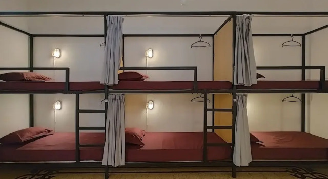 Vuode makuusalissa Semeru Hostel Malang - Adults Only