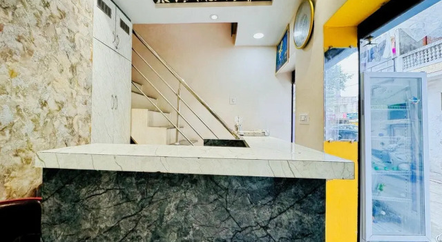 Hotel Hariom Palace, Забронировать Отель Удджайн штат Мадхья-Прадеш