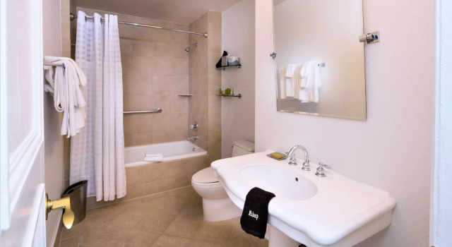 Двухместный номер Standard The Seelbach Hilton Louisville