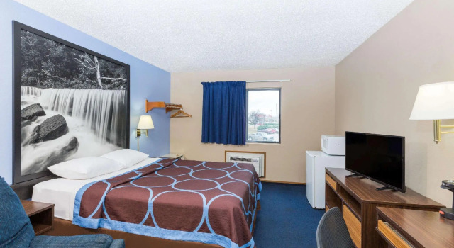 Двухместный номер Standard Super 8 by Wyndham Manhattan KS