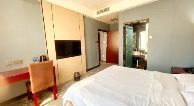 Люкс Business Tianyou Business Hotel (Hebi Qi Zhaoge Road)