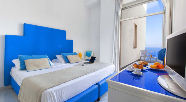 Двухместный номер Standard с балконом и с видом на море Admiral Hotel