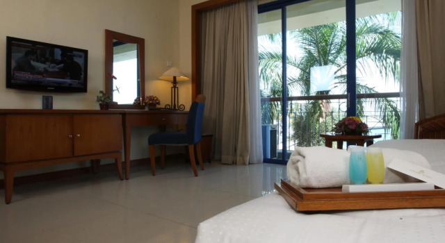 Двухместный номер Deluxe с видом на море Makassar Golden Hotel
