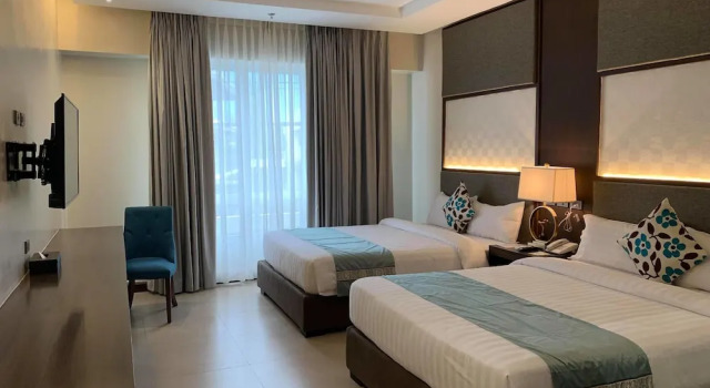 Номер Premier J7 Plaza Hotel