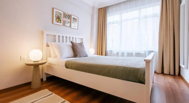 Charming Oasis w Balcony 5 min to Bull Statue, Boek Appartement Istanbul Regio Marmara