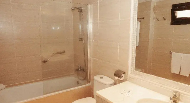 Двухместный номер Superior с балконом Hotel LIVVO Lago Taurito & Aquapark