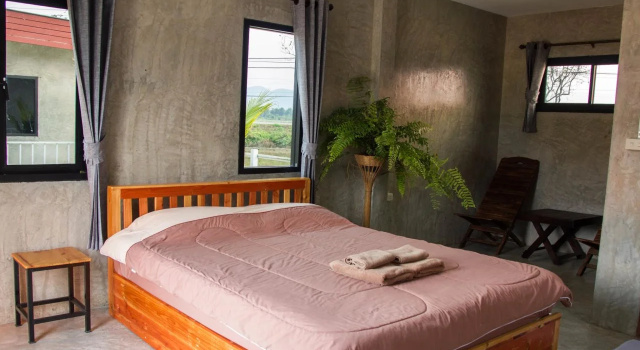 Santitham Home Farm Stay, Réserver Séjour à la ferme Muang Kham Thaïlande