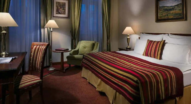 Полулюкс Art Nouveau Palace Hotel