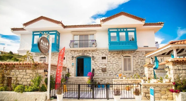 Aymesev Tas Otel