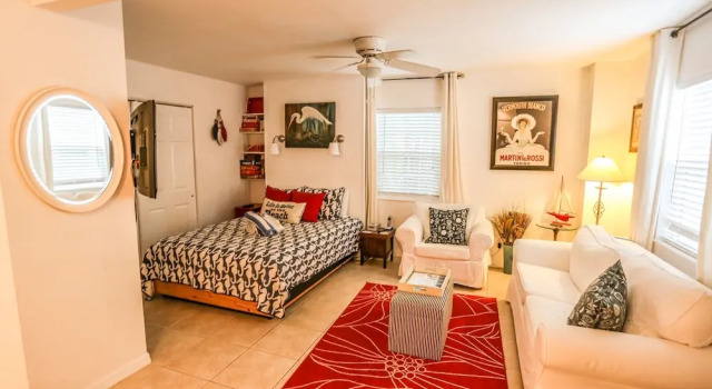 4880b Coquina Rd. - M, Забронировать Отель Отели Fort Myers Area с парковкой, Парковка