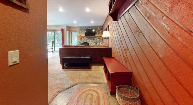 Snowcreek II 247 Pet-Friendly, Cozy, On the Snowcreek Meadow by RedAwning, Prenota Casa vacanze Cottage a Mammoth, Cottage
