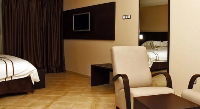 Полулюкс Mraguen Hotel