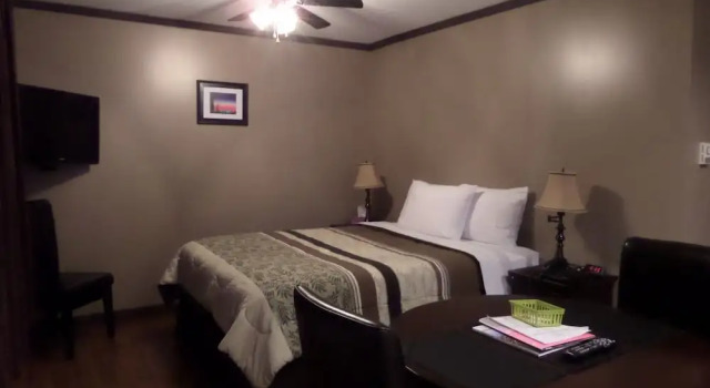 Riverside Motel, Prenota Motel Port Alberni 