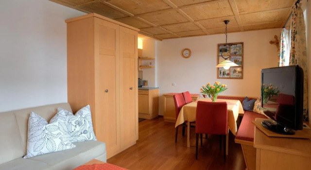 Appartements Täli, Забронировать Апартаменты/квартира Лех Lech - Zürs, рядом с Горнолыжный подъемник Шлегелькопфбан