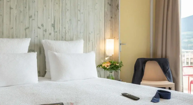 Standard Kahden hengen huone Mercure Millau