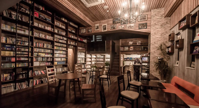 Кровать в общем номере (мужской номер) Cafe&Hostel Kimi to Ichigo