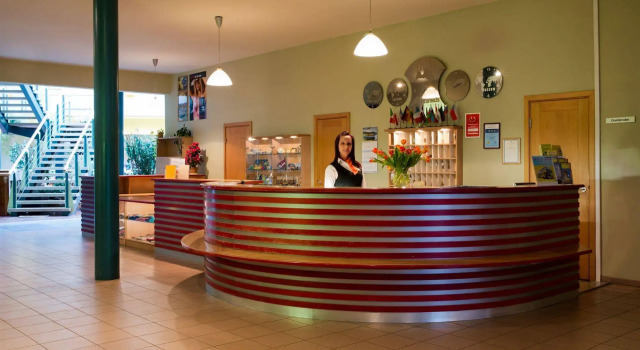 Hotel Keizarmezs, Rezerwuj Hotel Hotele w Riga z parkingiem, Parking