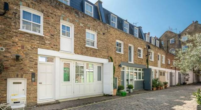 Airy and Bright 4 bed house near Hyde Park