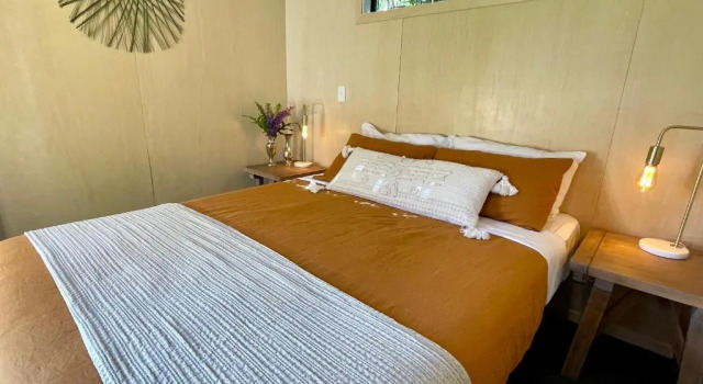 Номер Standard с видом на сад Te Anau Lakefront Backpackers