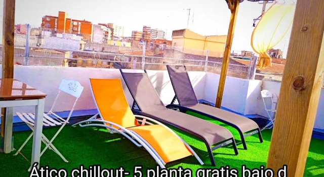 Апартаменты Loft CENTRO Con parking GRATIS y Azotea CHILLOUT GRATIS!