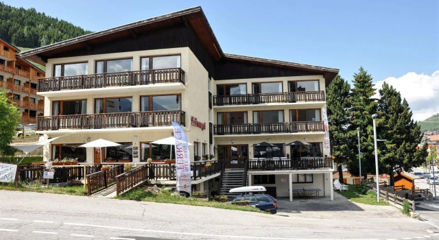 Hotel Le Provençal, Reserva ahora Hotel Hoteles en Oisans con aparcamiento, Aparcamiento